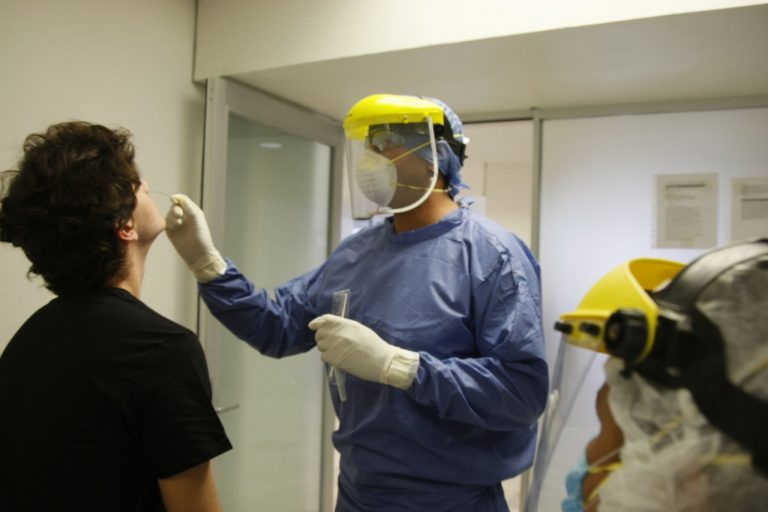 León reporta otro caso más de contagio comunitario por coronavirus